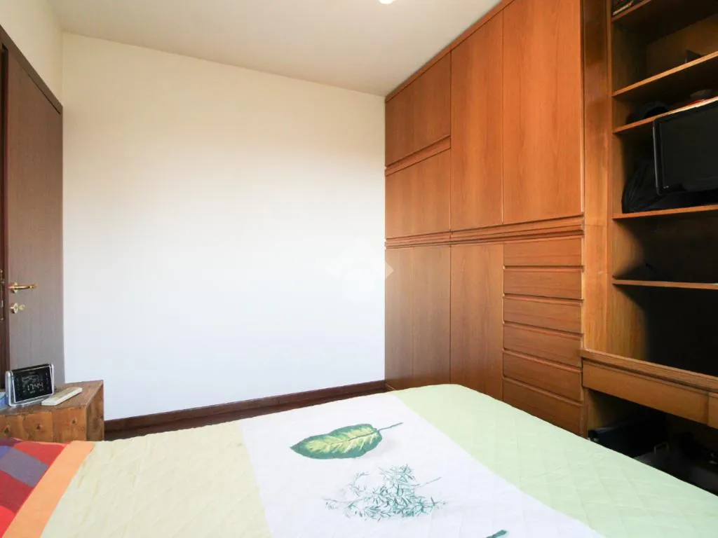 Magamistoad - Bright 2-Bedroom Apartment with Balcony in Milan