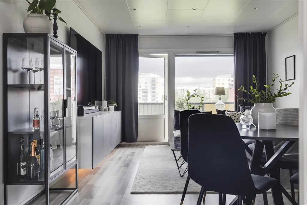 Söögituba - Apartment with Balcony in Mårbacka