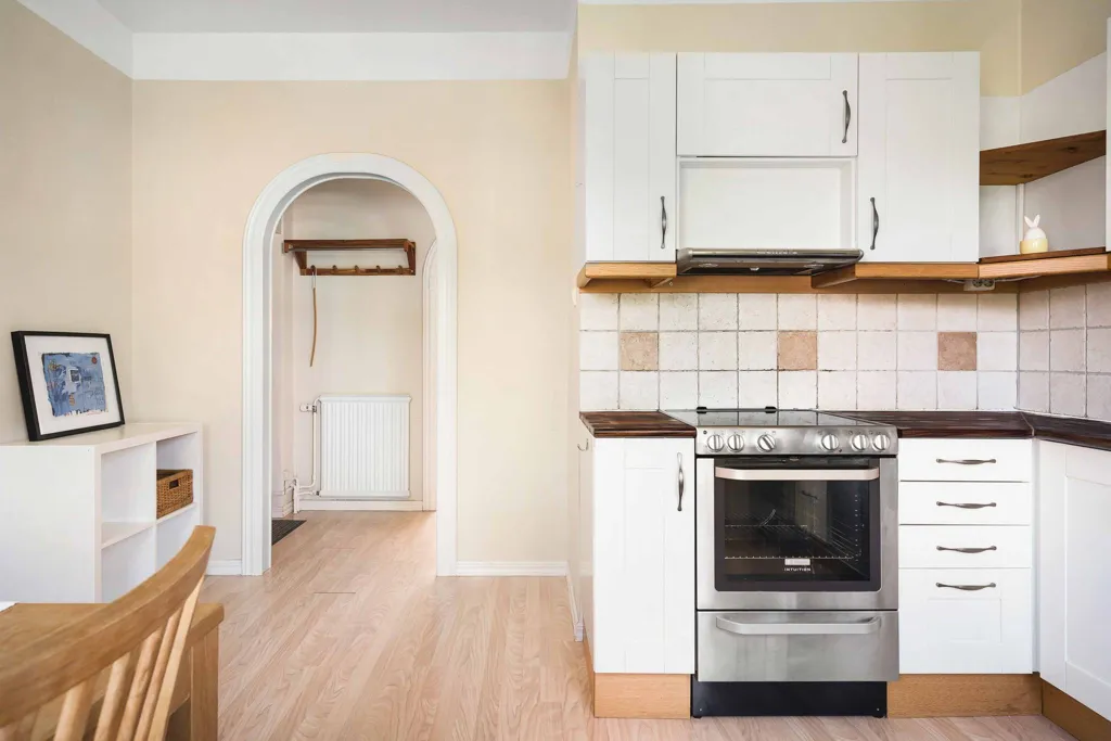 Cucina - 40s Flat with Balcony in Uppsala