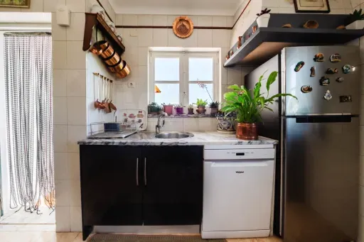 Cuisine - Charming House with Fruit Trees in Private Setting