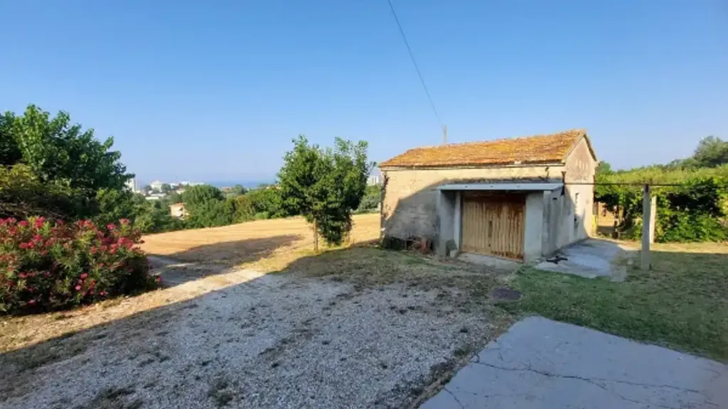Aed - Rustic Casale with Sea View in Senigallia