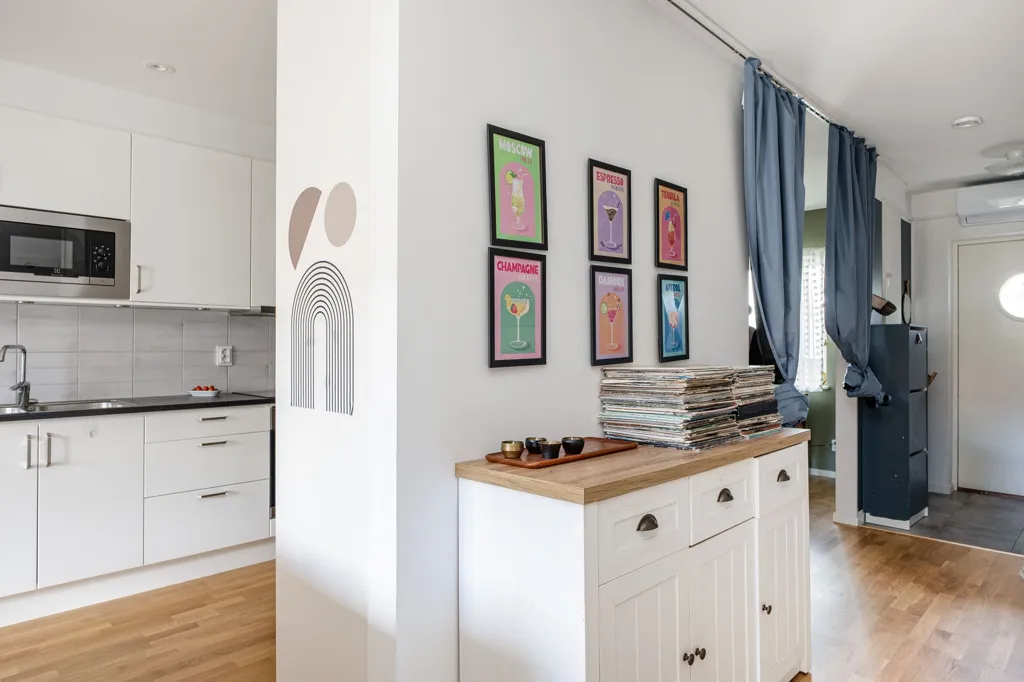 Cuisine - Spacious 4-Bedroom with Sunny Terrace in Bredsand