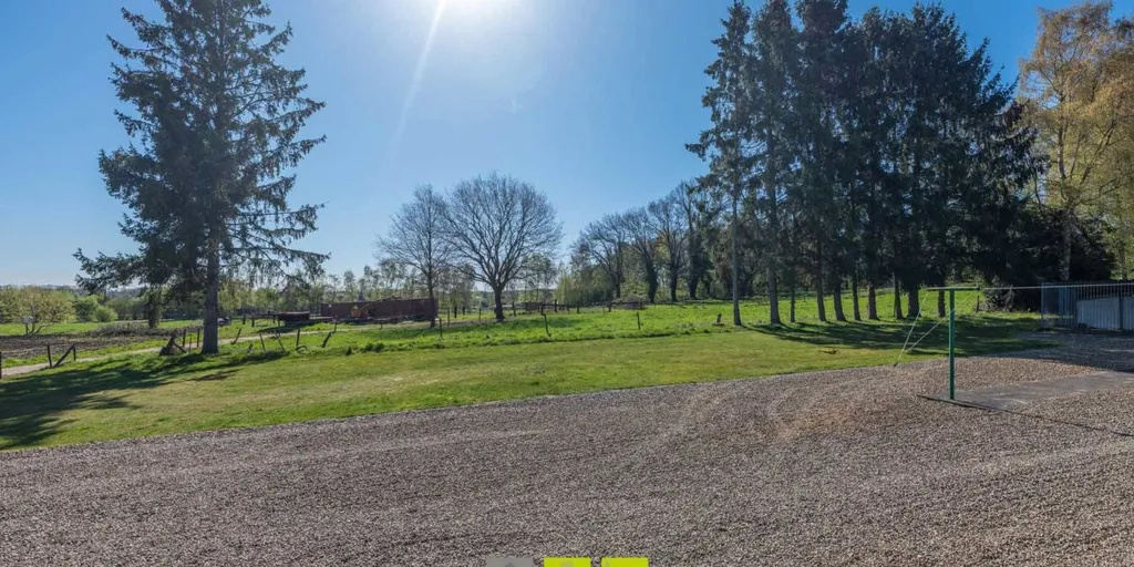 Aed - Detached House with Garden in Neeroeteren