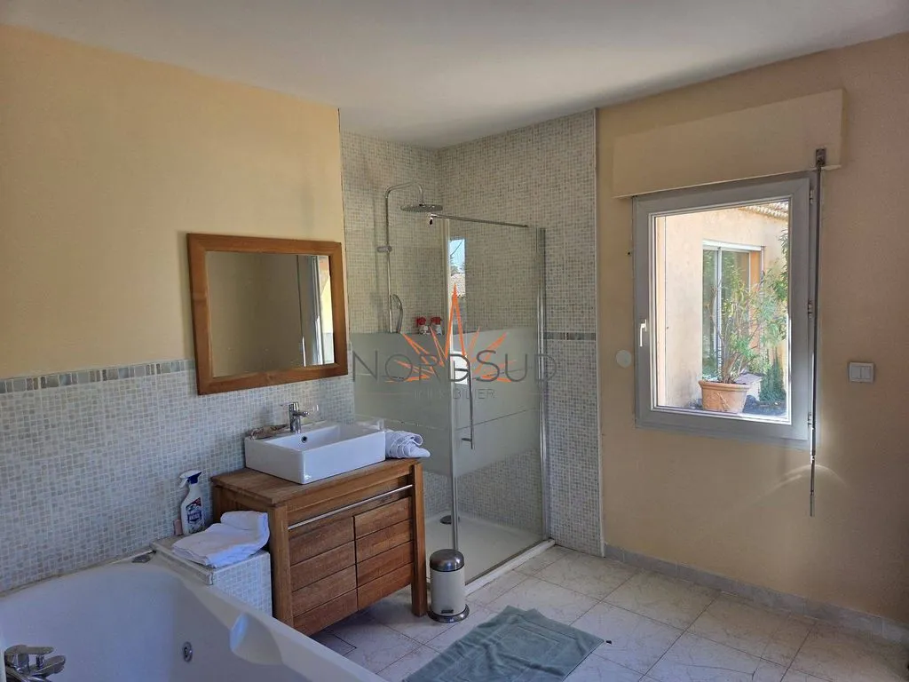 Salles de bain - Bastide Provençale avec Piscine à Aix-en-Provence