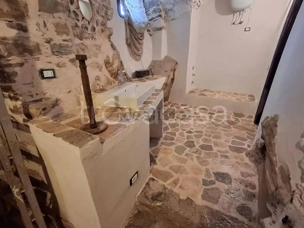 Vannitoad - Restored Apartment in Historic Centre, Cipressa