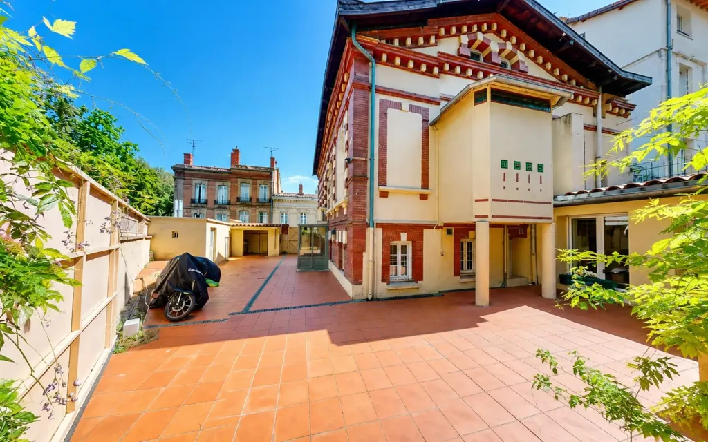 Jardin - Appartement T2 avec Terrasse dans le Quartier des Chalets à Toulouse