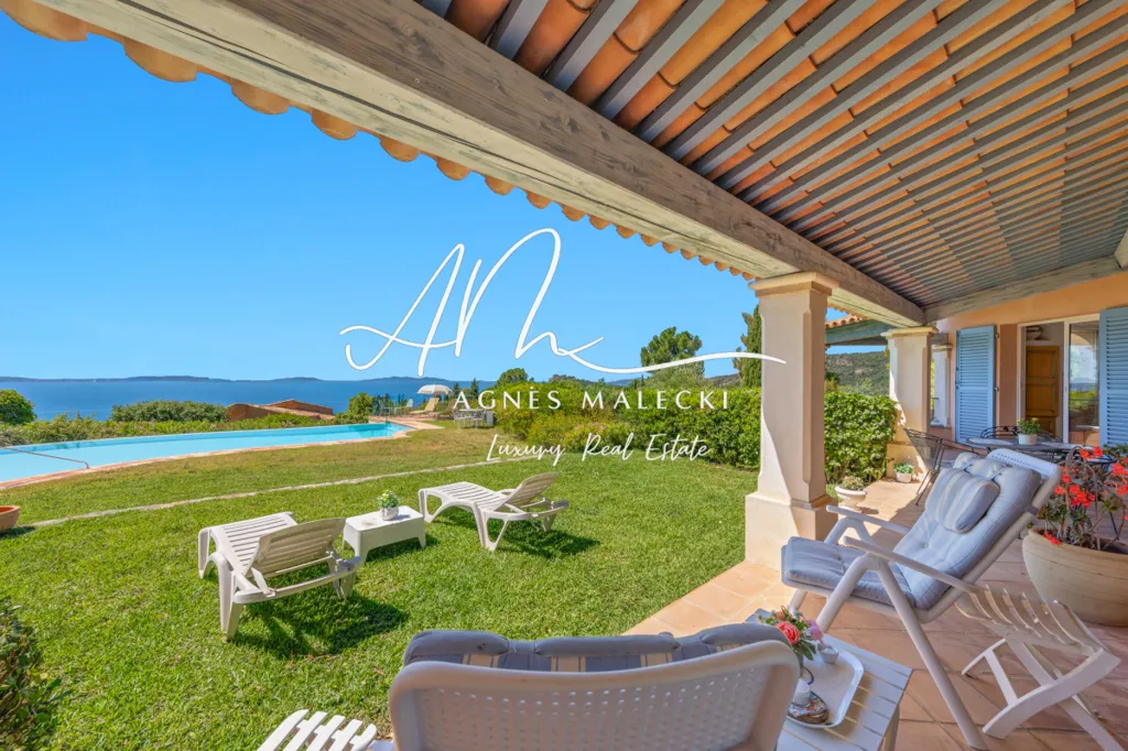 Terrazza - Architectural Villa with Sea View in Rayol Canadel