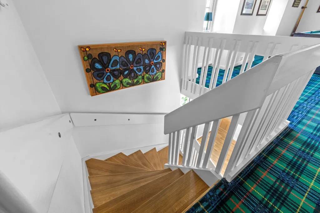 Toad - Charming Villa with Sea View on Fornudden