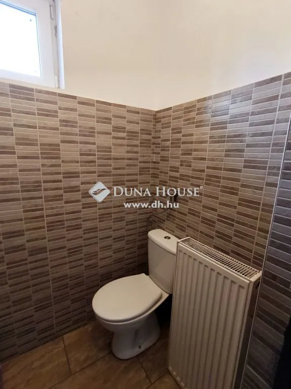 Bagni - Spacious 3-Bedroom Flat near Centre in Ercsi