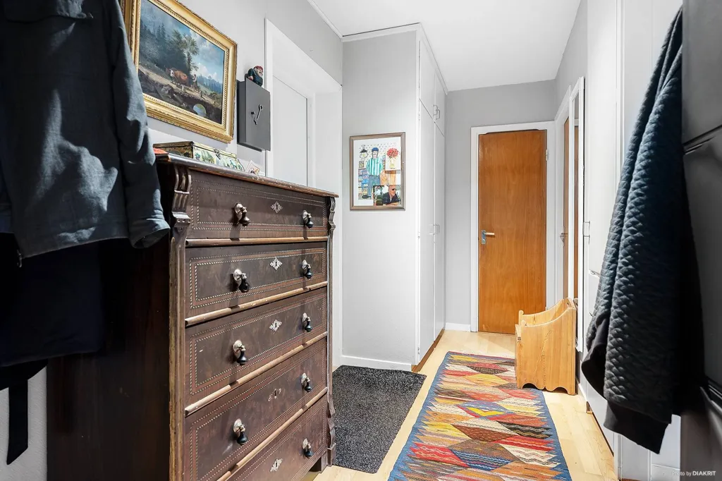 Esik - Apartment with Balcony in Central Växjö