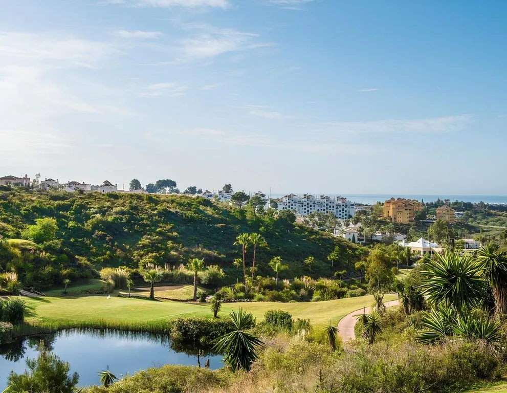 Aed - Luxury Villa with Pool in Estepona