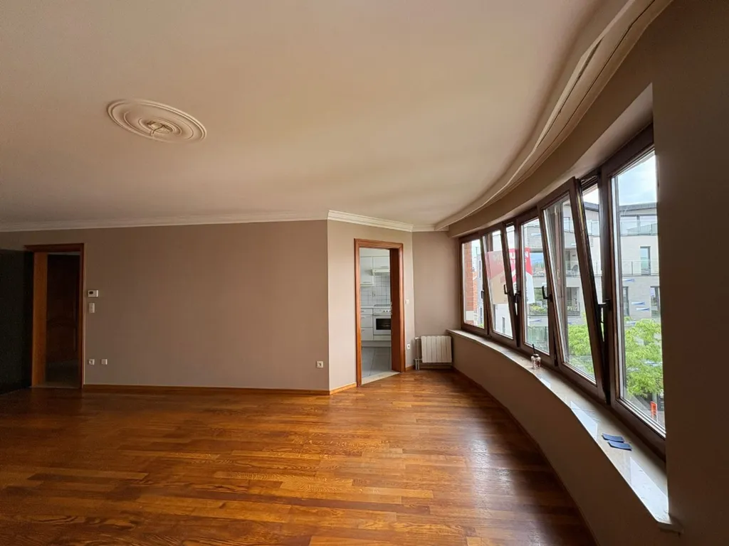 Séjour - Appartement Économe en Énergie avec Terrasse à Genk Centre
