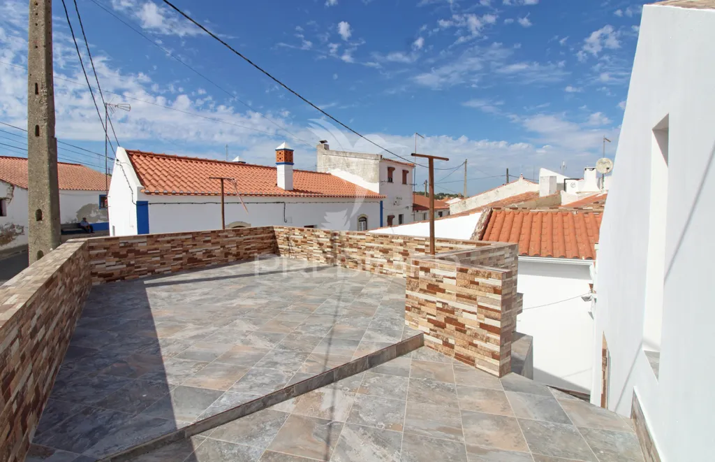 Terrasse - Maison 6 pièces à Odemira