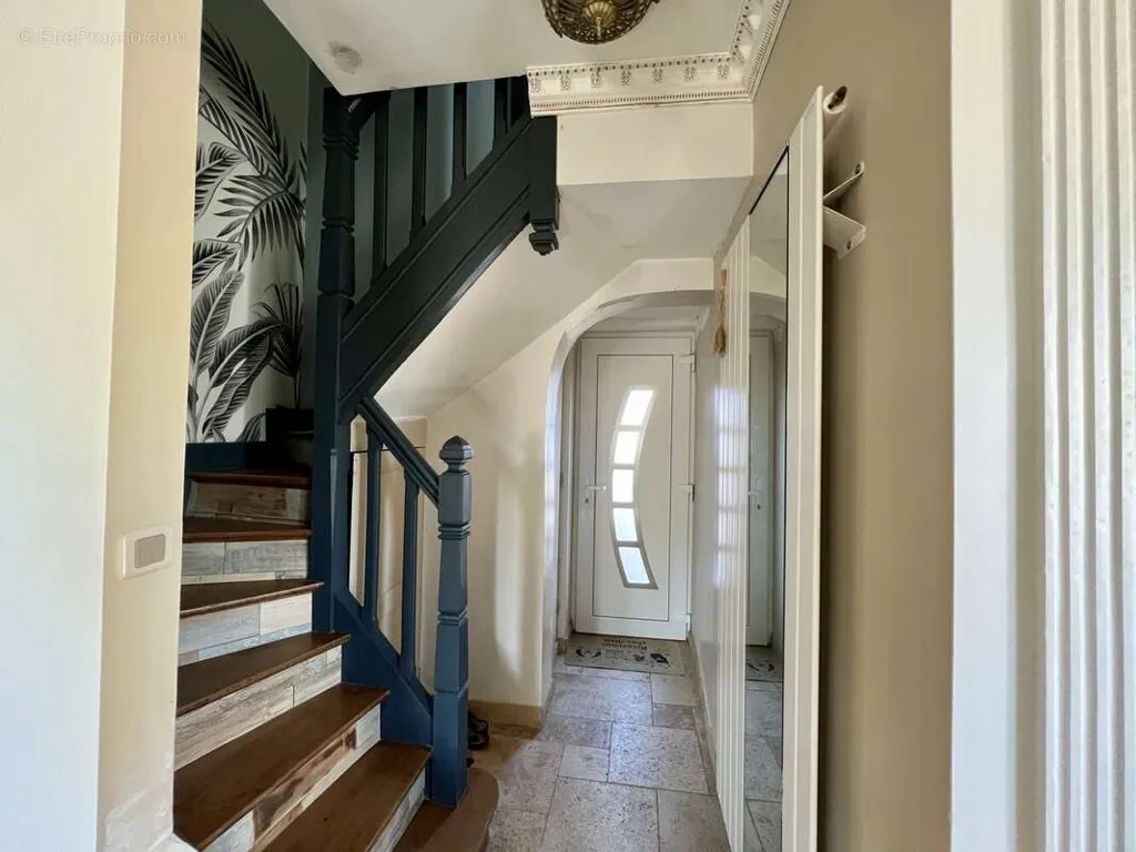 Rooms - House with Sea View in Luc-sur-Mer