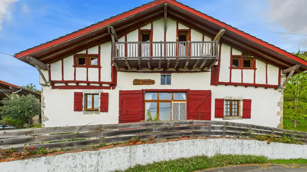 Esterno - Historic Basque Farmhouse with Gîte in Hasparren