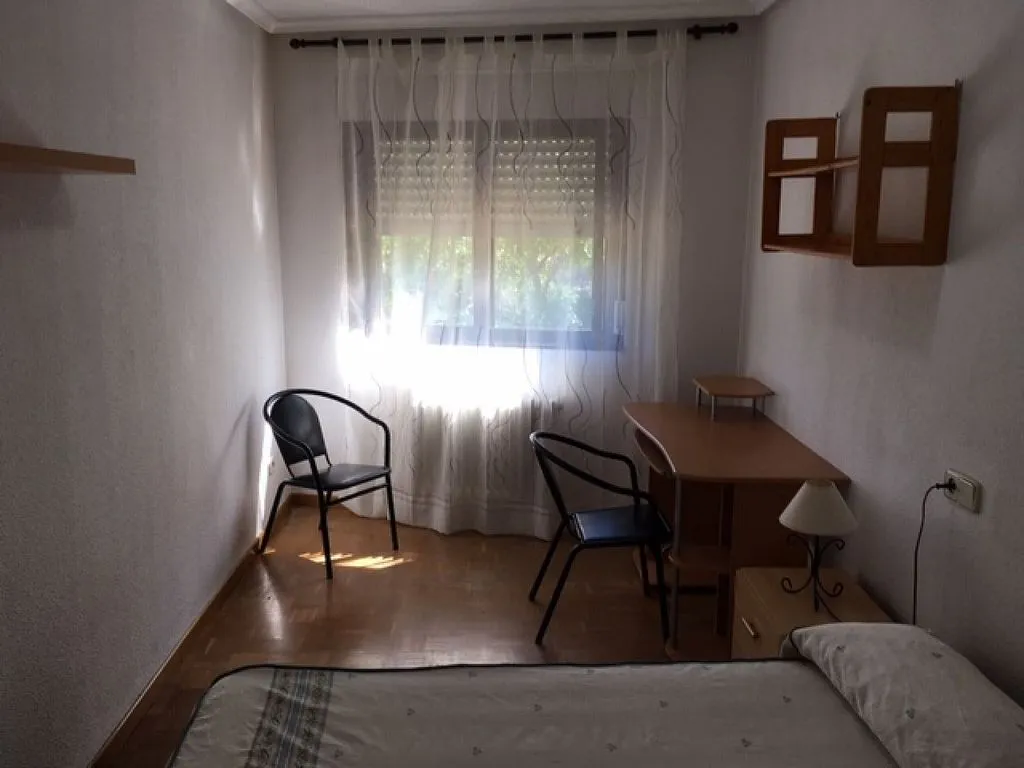 Chambres - Furnished Flat with Balcony in San Bernardo
