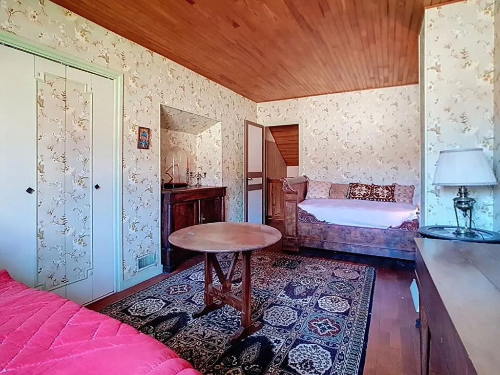 Camere da letto - Spacious House with Dependencies in La Roche-en-Brenil
