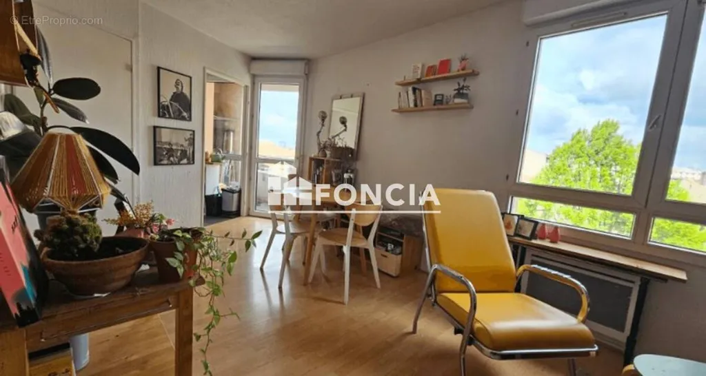 Elutuba - Studio with Balcony in Jolimont Marengo