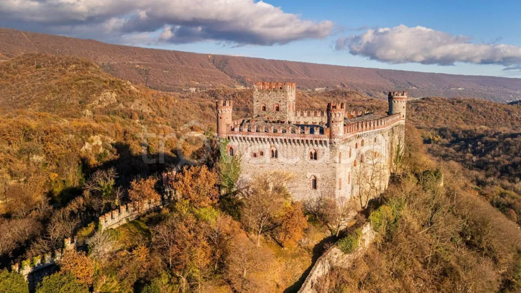 Välivaade - Panoramic Castle with Garden in Montalto Dora