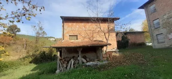 Välivaade - Rustic Farmhouse with Land near Sassuolo