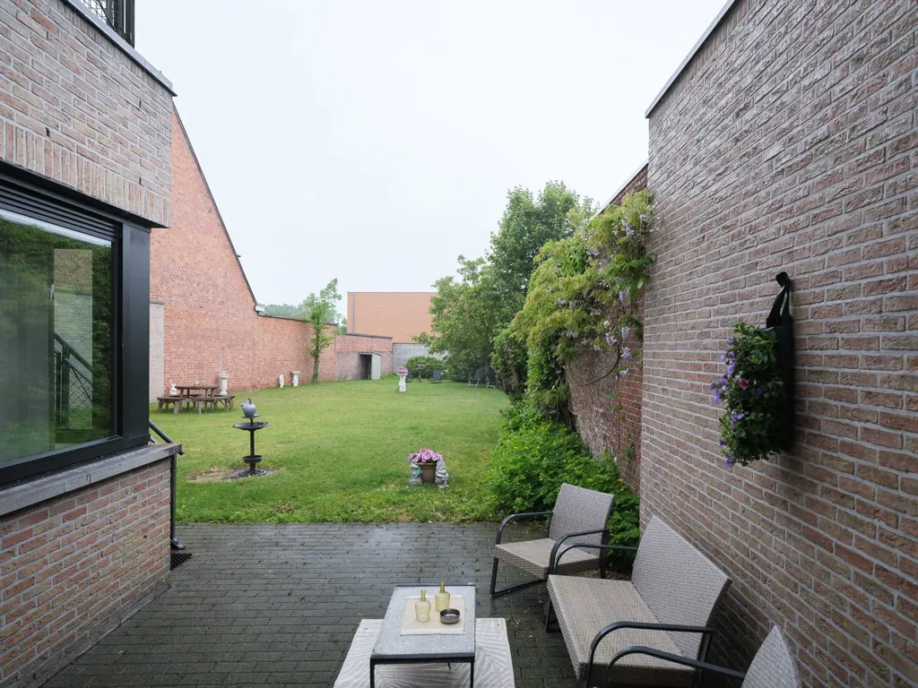 Jardin - Maison avec Commerces et Jardin à Moerbeke