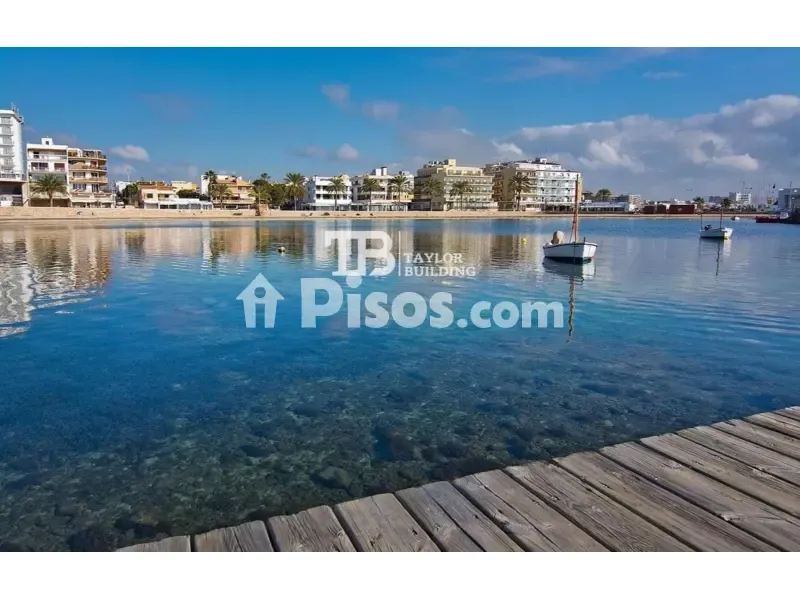 Penthouse with Large Terrace near Palma Bay