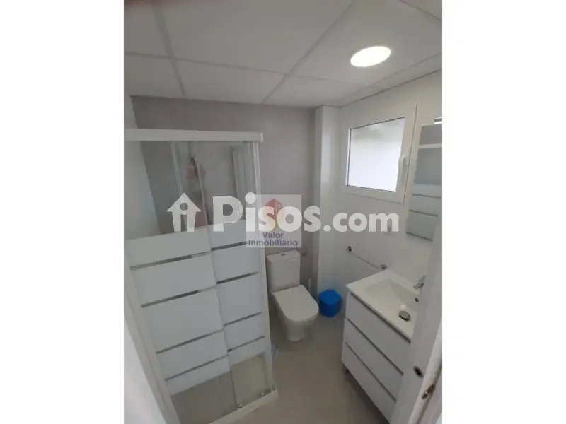 Salles de bain - Student Accommodation with 8 Bedrooms in La Ñora