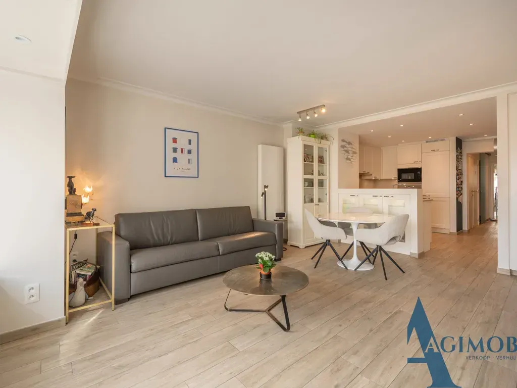 Appartement avec vue mer à Duinbergen
