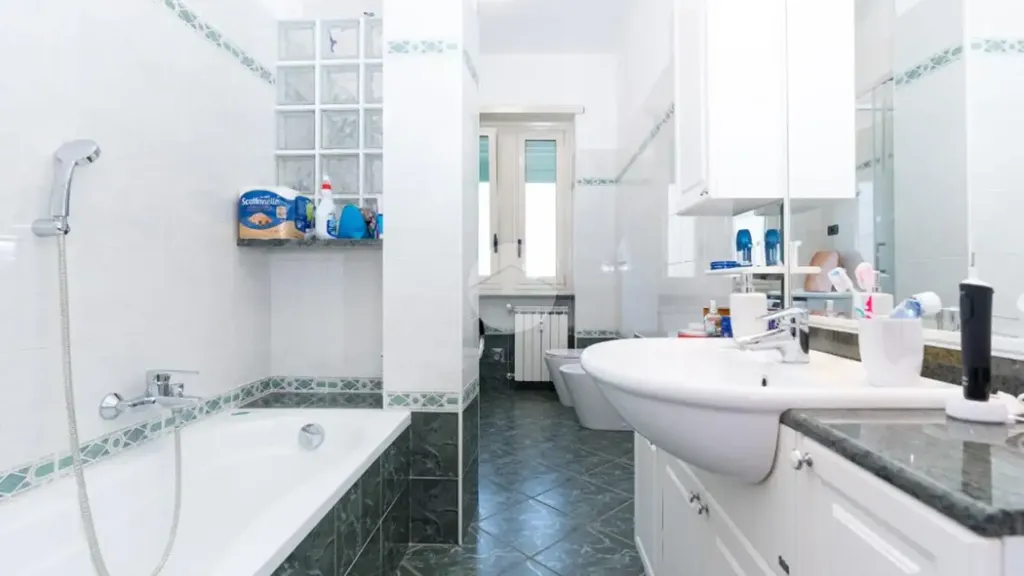 Salles de bain - Apartment with Balcony near Alpignano Centre