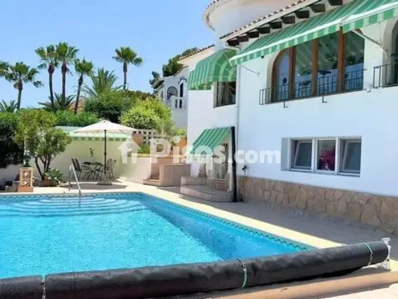 Bassein - Three-Bedroom Villa with Pool in Pinar del Abogat