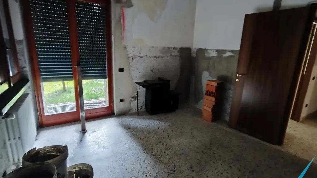 other_room