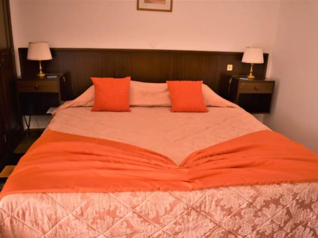 Bedrooms - Luxury Hotel with Pool in Estoril, Cascais