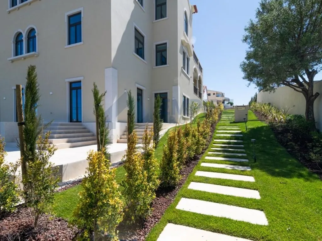 Giardino - Luxury Flat with Ocean Views in Monte Estoril