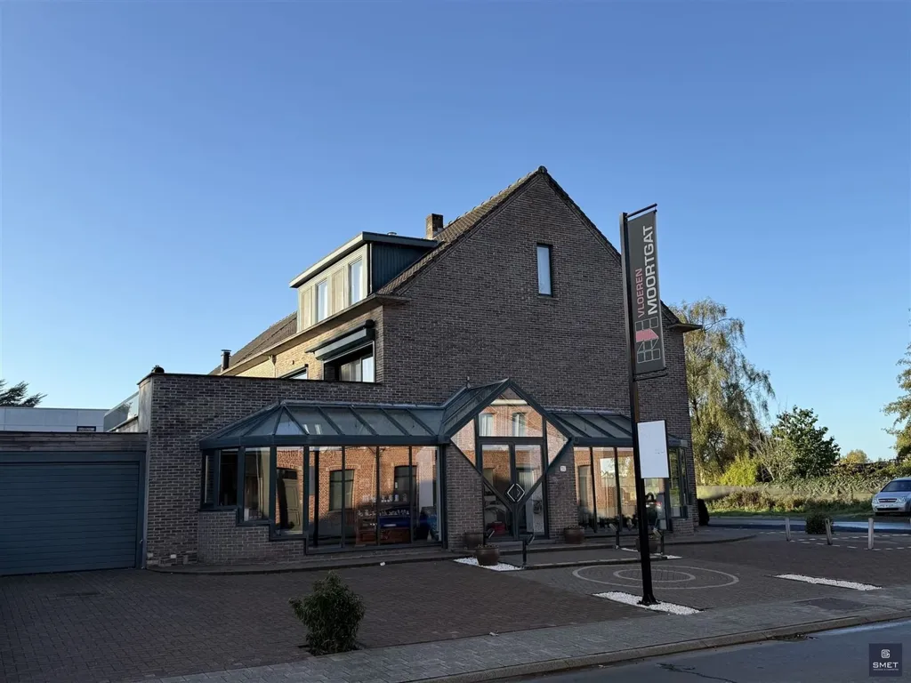 Esterno - Residential with Commercial Space in Melsele