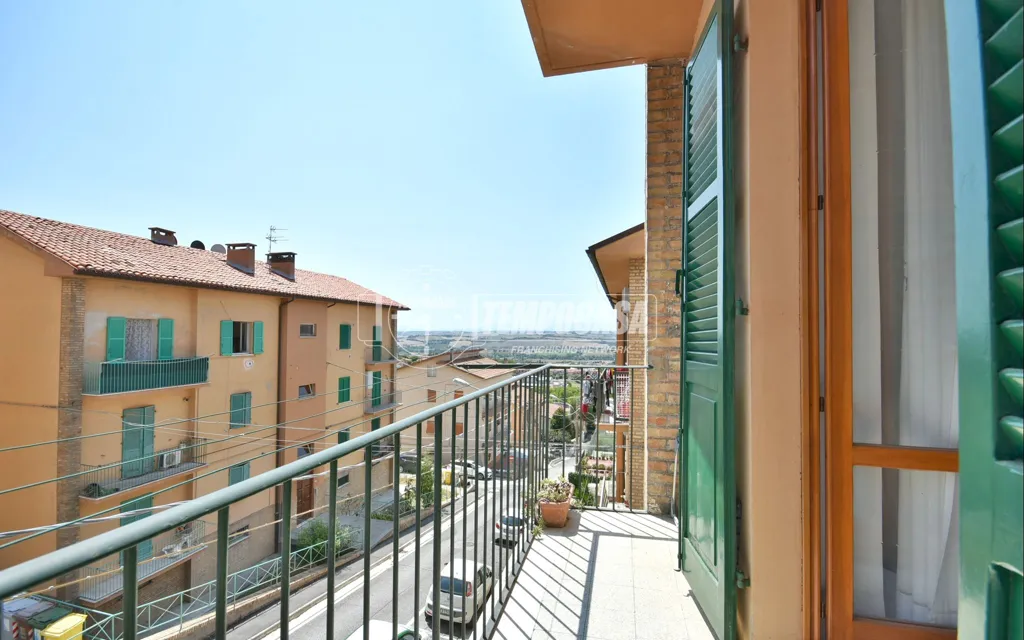 Balcony - Spacious Flat with Mountain View in Osimo