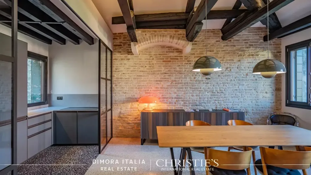 Appartement 5 pièces à IT