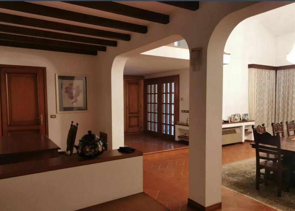 Dining Room - Significant Villa with Garden in Guastalla