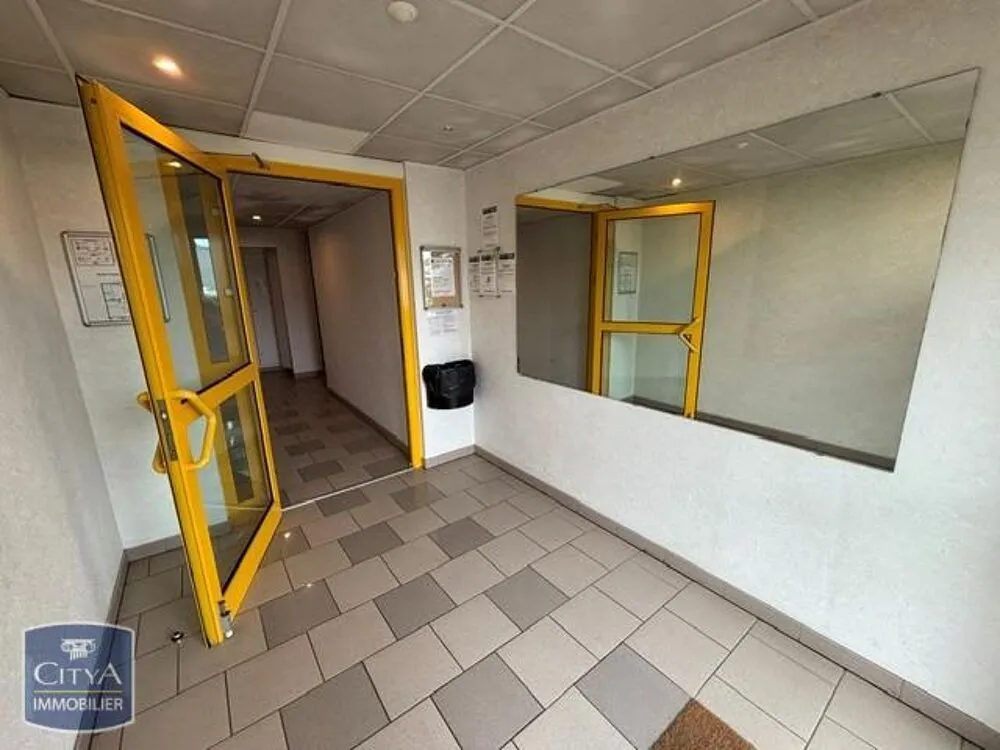 hallway_entrance