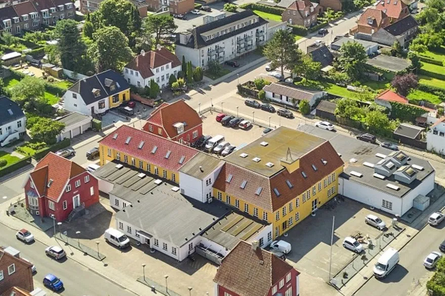 Vue aérienne - Restored Complex with Educational Use in Horsens