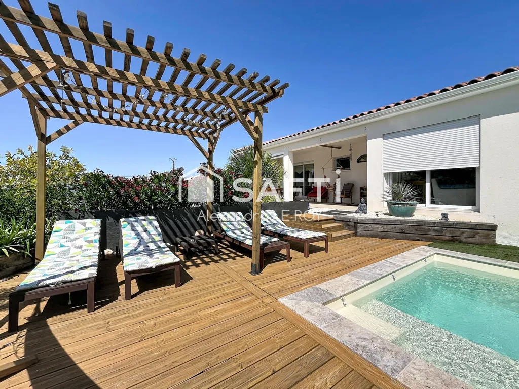 Bassein - Villa with Pool in Saint-Jean-de-Fos
