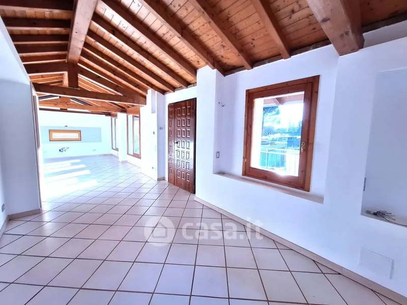 Terrace - Rustic Villa with Private Garden in Trescore Balneario