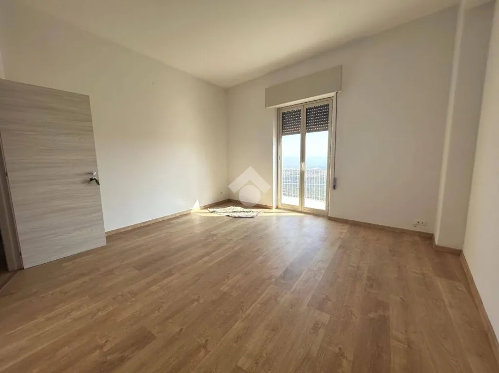 Rooms - Four-Bedroom Apartment with Sea View in Agrigento