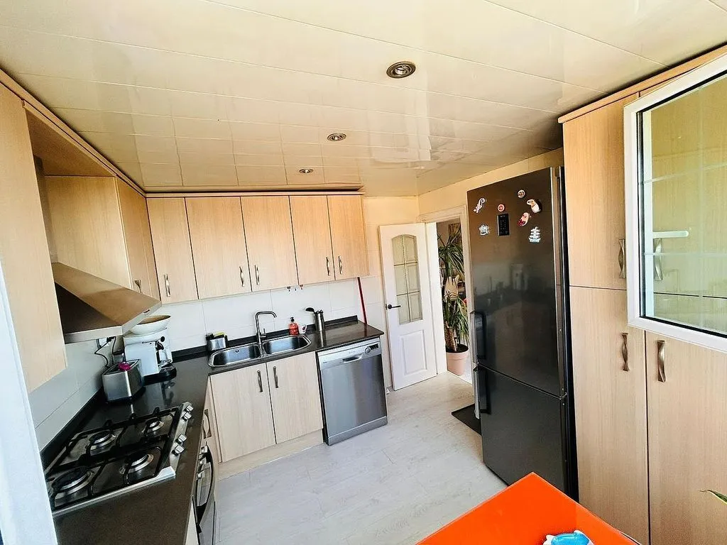 Cuisine - Modernised Attic with Terrace in Pubilla Cases