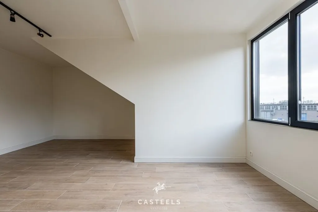 Toad - Modern Duplex with Terrace in Zelzate