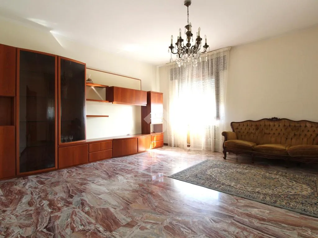 Elutuba - Independent House with Garden in Zermeghedo