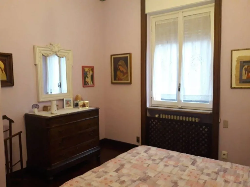 Bedrooms - Luxury Apartment with Balcony in Milan