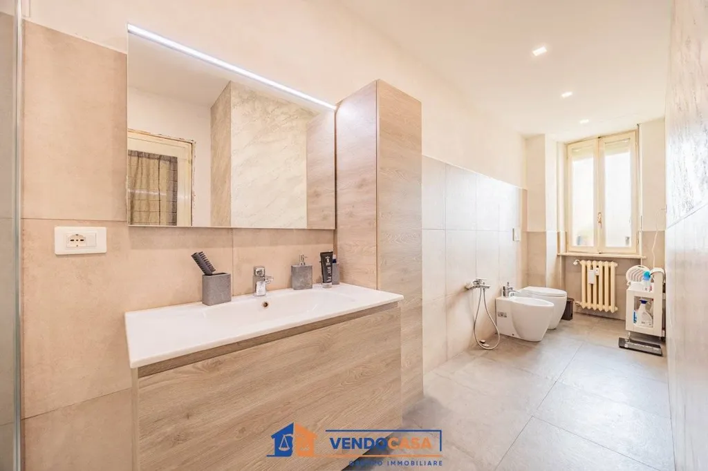 Salles de bain - Central Rented Flat with Mountain View in Cuneo