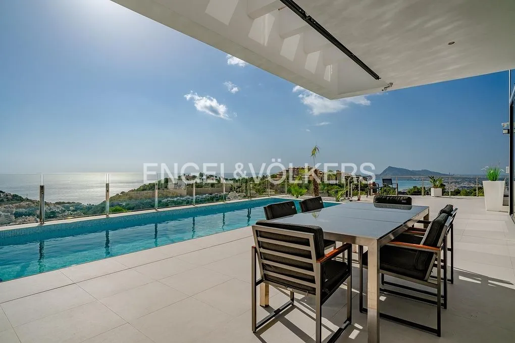 Bassein - Modern Villa with Sea Views in Altea Hills