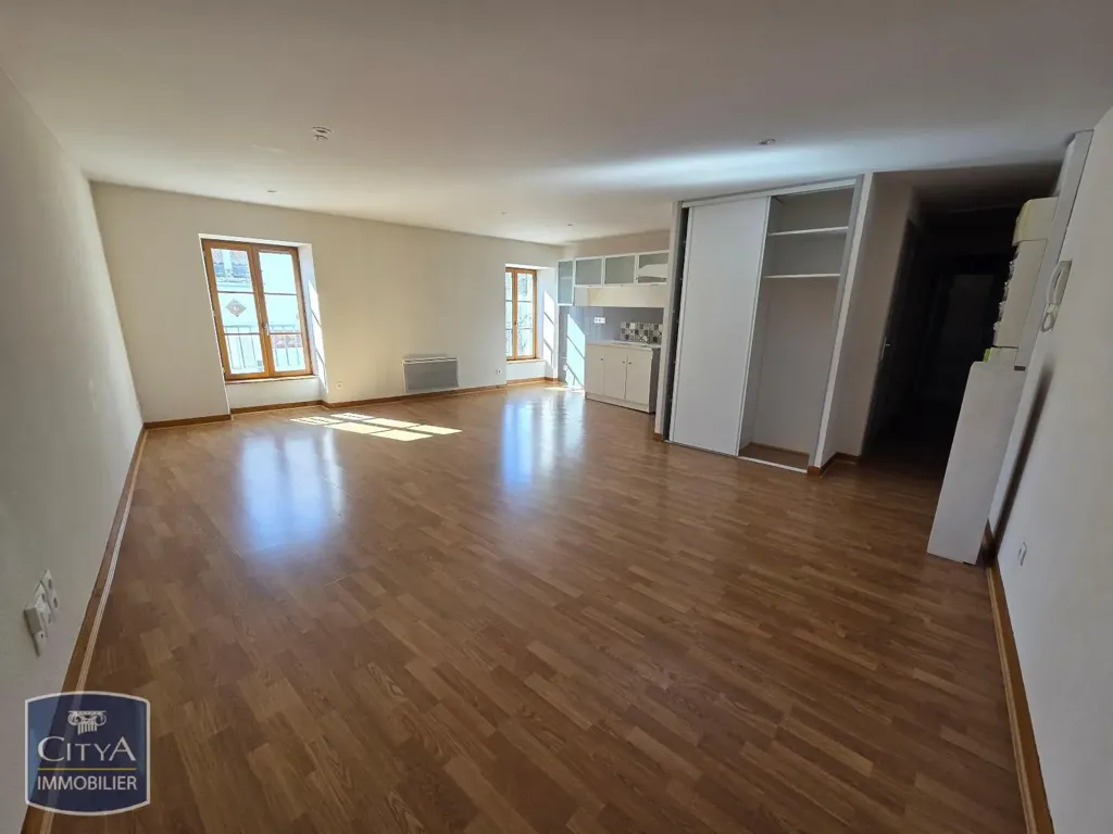 Séjour - Appartement T3 en Centre-Ville à Brioude