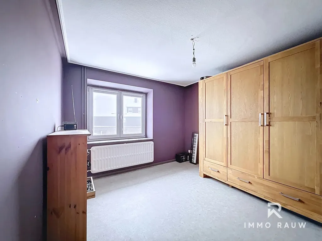 Chambres - Maison à Trois Façades avec Potentiel d'Aménagement à Elsenborn